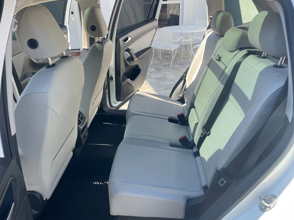 2018 Volkswagen Tiguan - Image 18 of 21