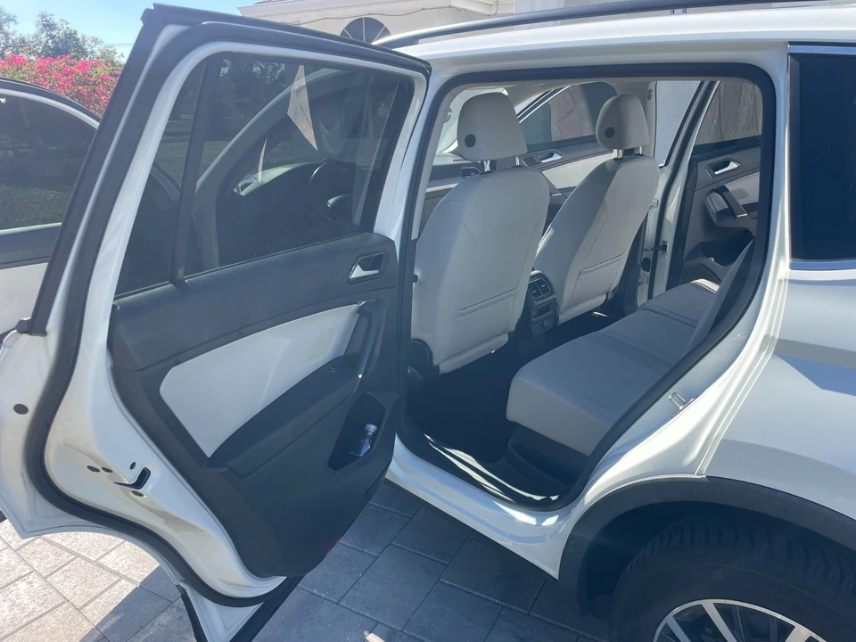 2018 Volkswagen Tiguan - Image 17 of 21