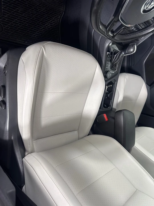 2018 Volkswagen Tiguan - Image 10 of 12