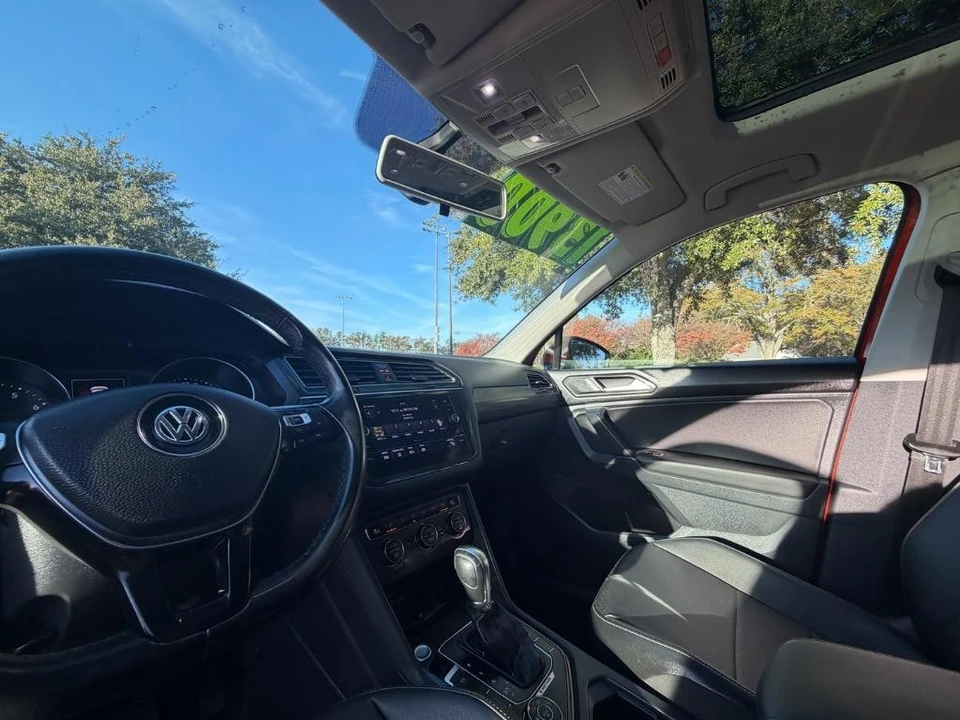 2018 Volkswagen Tiguan - Image 14 of 21