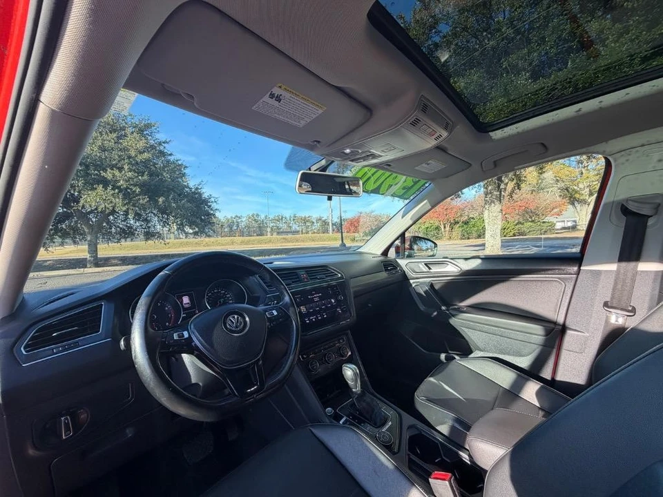 2018 Volkswagen Tiguan - Image 12 of 21