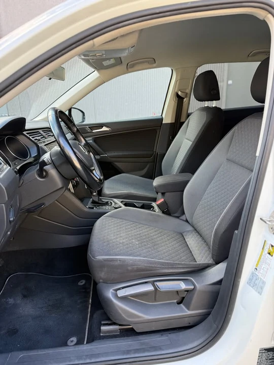 2018 Volkswagen Tiguan - Image 9 of 20