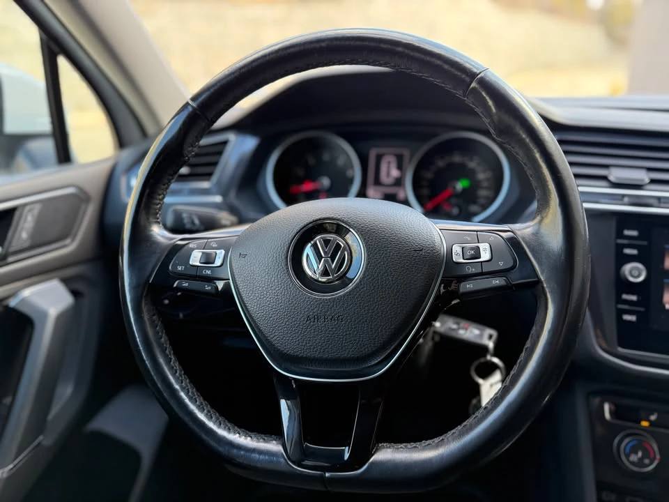 2018 Volkswagen Tiguan - Image 14 of 20