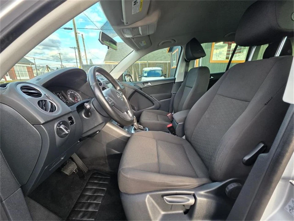 2018 Volkswagen Tiguan - Image 9 of 19