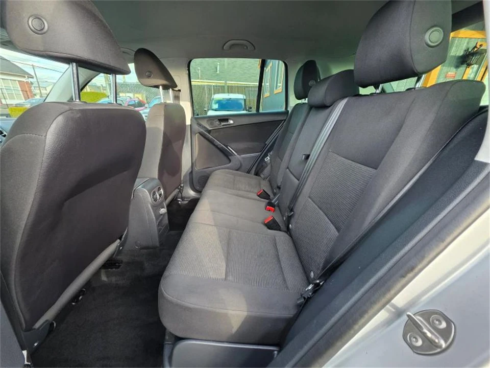 2018 Volkswagen Tiguan - Image 10 of 19