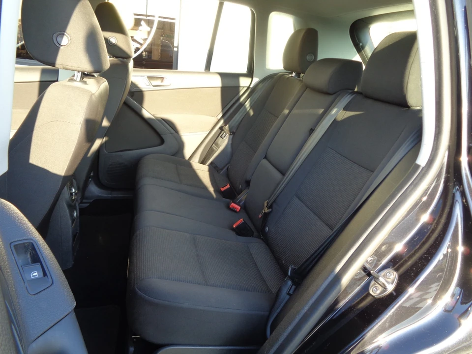 2018 Volkswagen Tiguan - Image 12 of 20