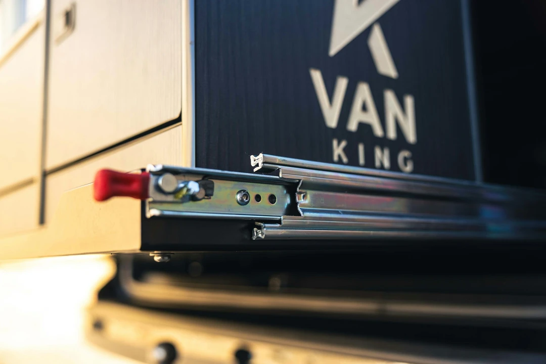 2018 Volkswagen EuroVan - Image 11 of 21