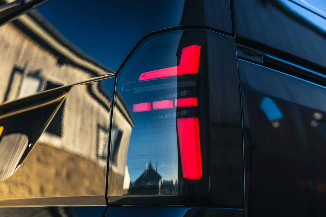 2018 Volkswagen EuroVan - Image 13 of 21