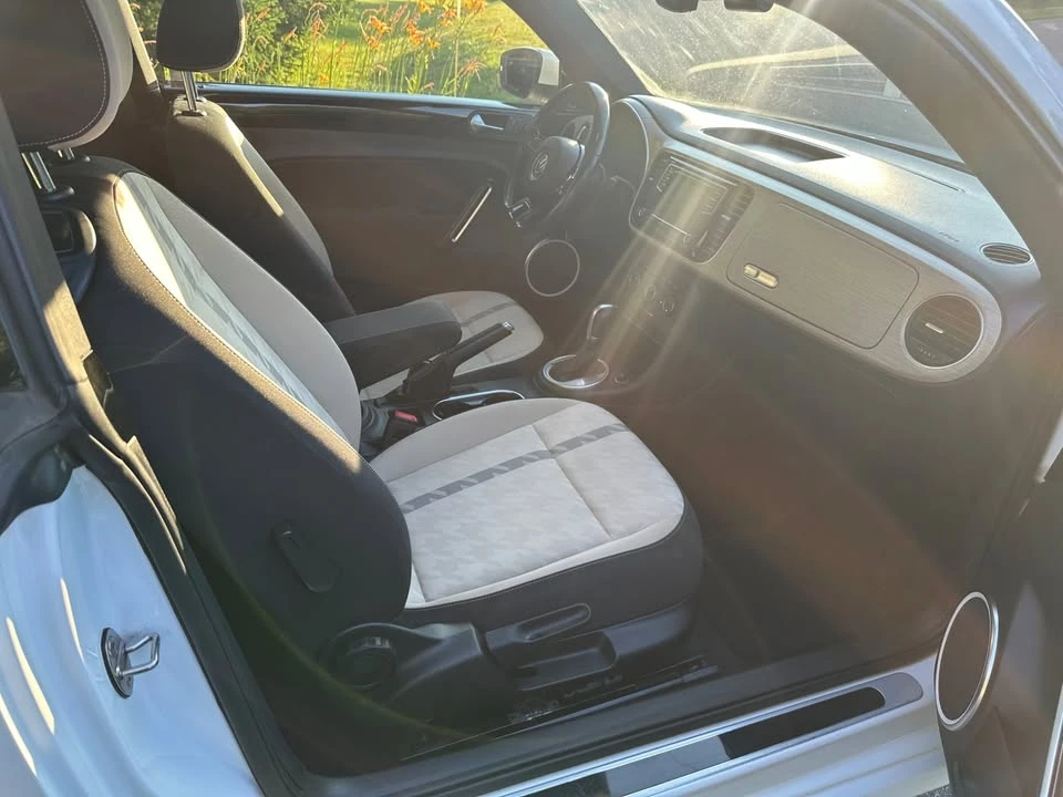 2018 Volkswagen A5 Beetle - Image 5 of 15