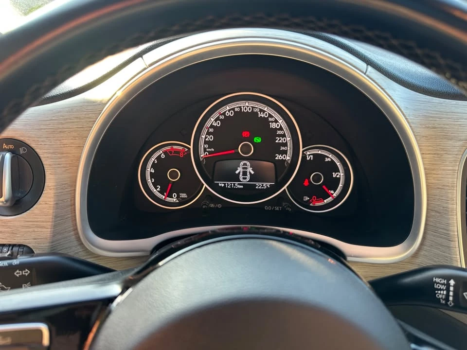 2018 Volkswagen A5 Beetle - Image 8 of 15