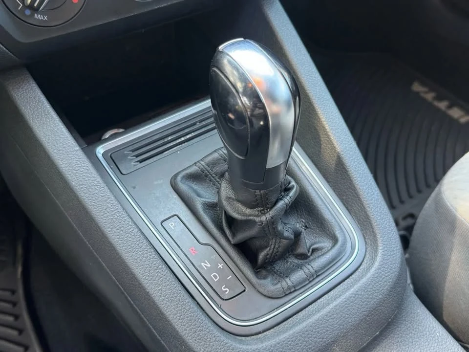 2018 Volkswagen A6 Jetta - Image 5 of 6