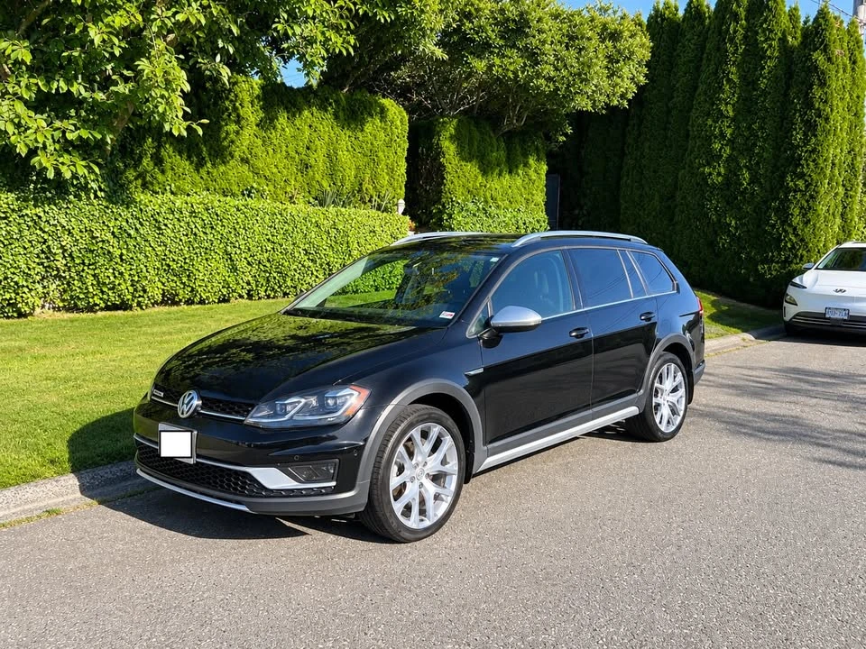 2018 Volkswagen Golf - Image 3 of 10