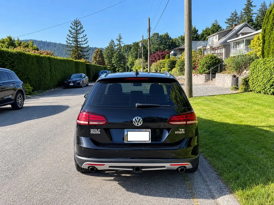 2018 Volkswagen Golf - Image 6 of 10
