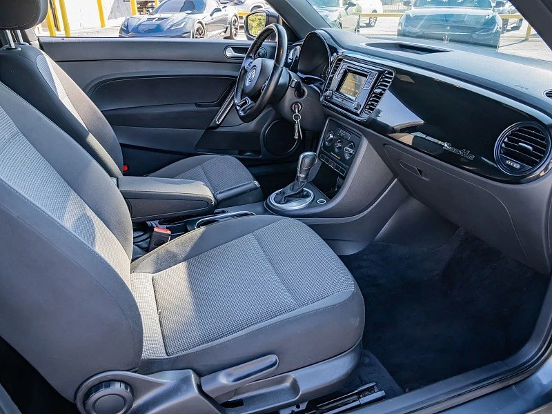 2018 Volkswagen A5 Beetle - Image 9 of 10