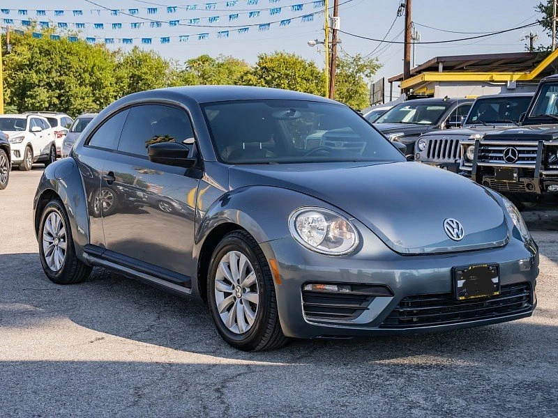 2018 Volkswagen A5 Beetle - Image 2 of 10