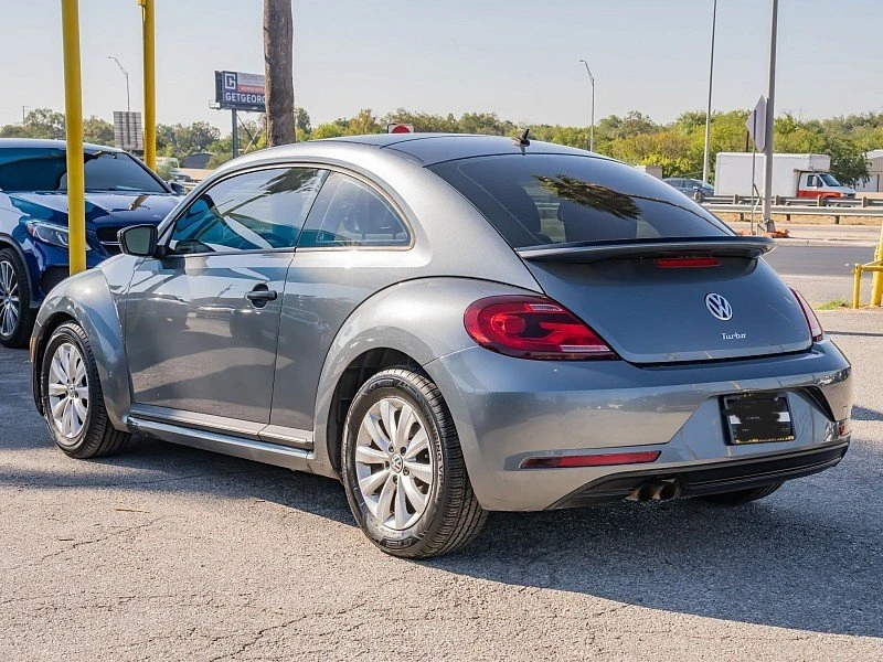 2018 Volkswagen A5 Beetle - Image 3 of 10