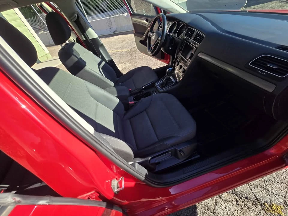 2018 Volkswagen GTI Mk7 - Image 6 of 8