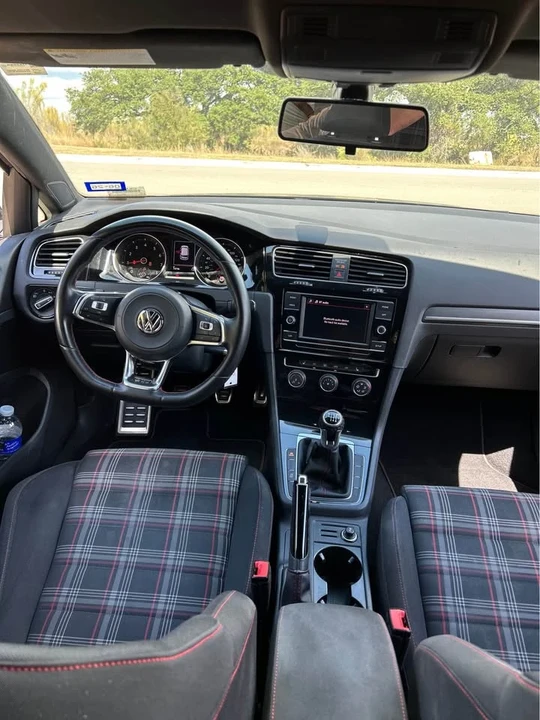 2018 Volkswagen GTI Mk7 - Image 11 of 19