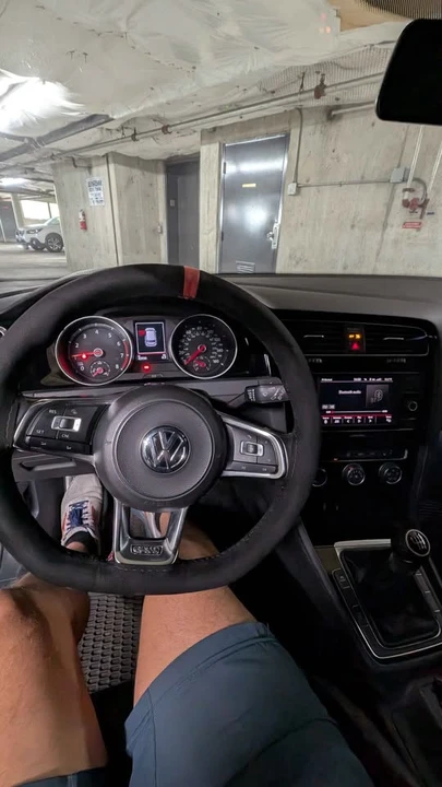 2018 Volkswagen GTI Mk7 - Image 9 of 9