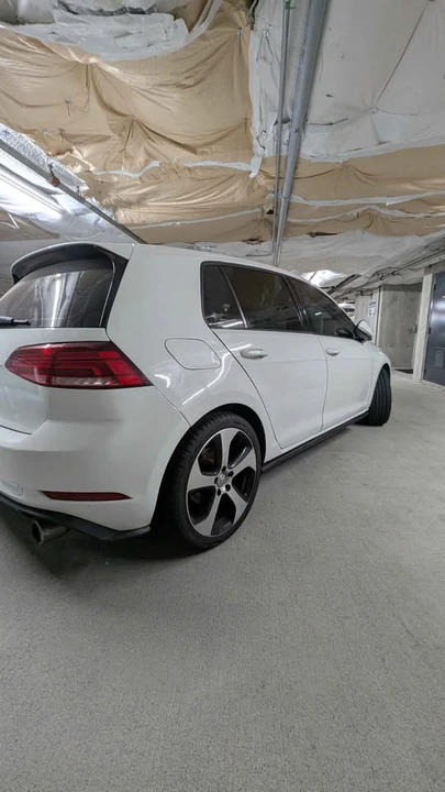 2018 Volkswagen GTI Mk7 - Image 6 of 9