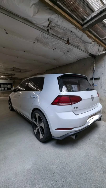 2018 Volkswagen GTI Mk7 - Image 5 of 9