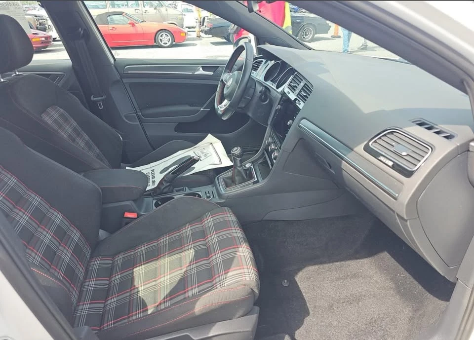 2018 Volkswagen GTI Mk7 - Image 7 of 11