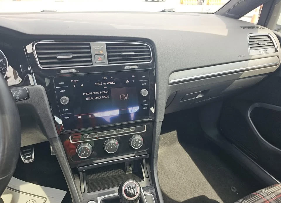 2018 Volkswagen GTI Mk7 - Image 10 of 11