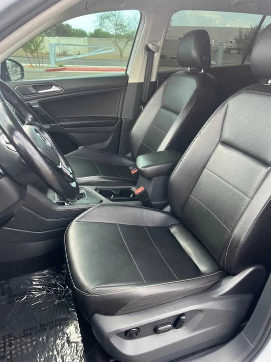 2018 Volkswagen Tiguan - Image 9 of 17