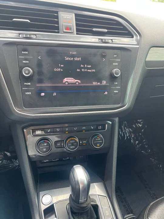 2018 Volkswagen Tiguan - Image 8 of 17