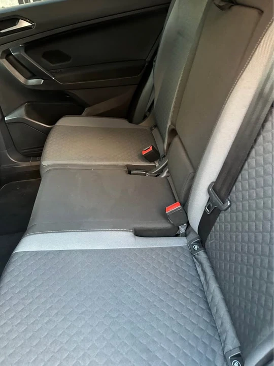 2018 Volkswagen Tiguan - Image 8 of 13