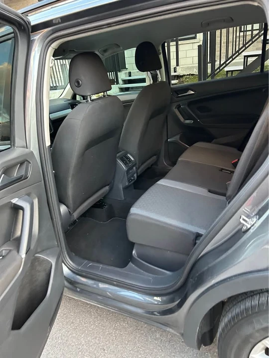 2018 Volkswagen Tiguan - Image 9 of 13