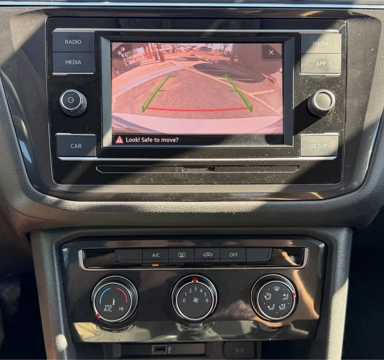 2018 Volkswagen Tiguan - Image 12 of 15