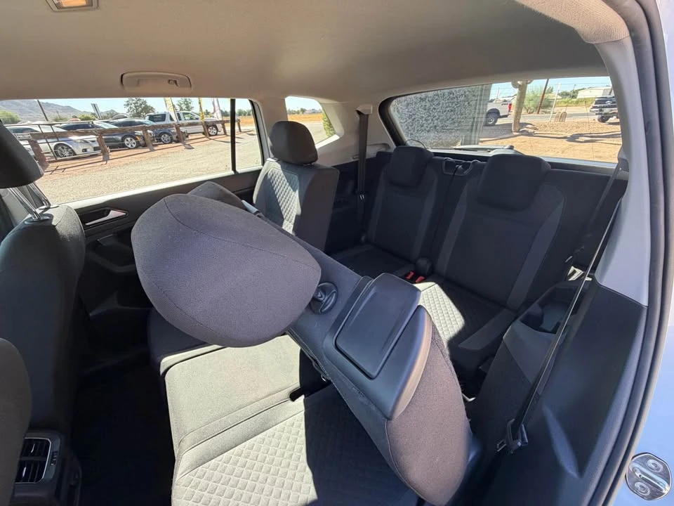 2018 Volkswagen Tiguan - Image 9 of 15