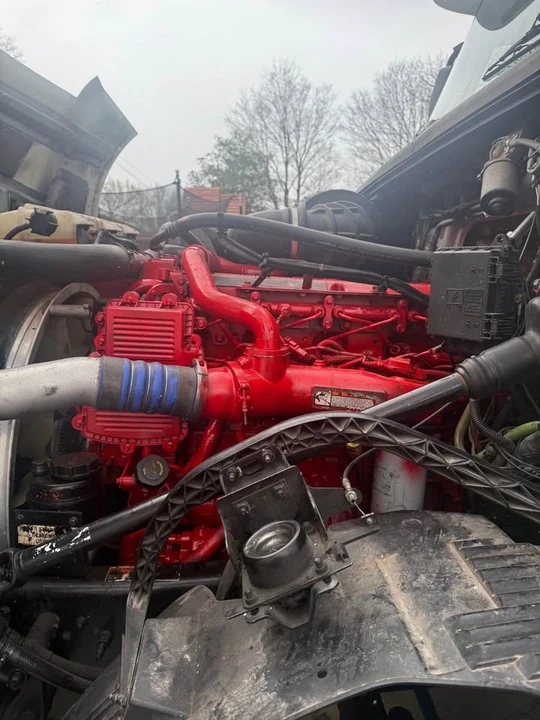 2018 Volvo 200 Series - Image 7 of 8