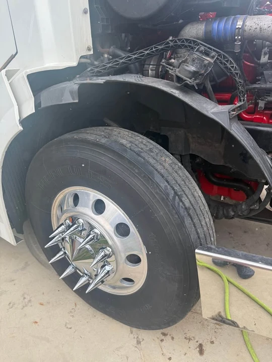 2018 Volvo 200 Series - Image 6 of 8