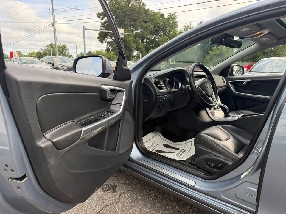 2018 Volvo S60 2nd Gen - Image 10 of 20