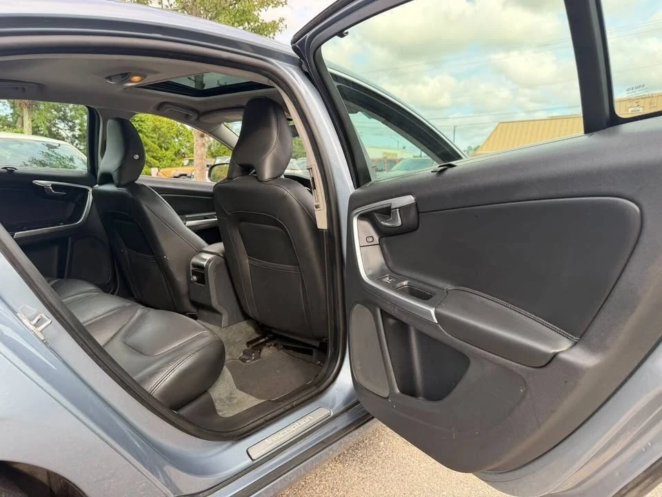 2018 Volvo S60 2nd Gen - Image 17 of 20