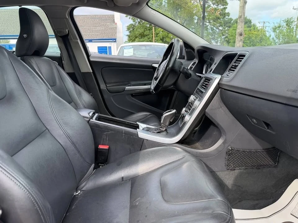 2018 Volvo S60 2nd Gen - Image 15 of 20