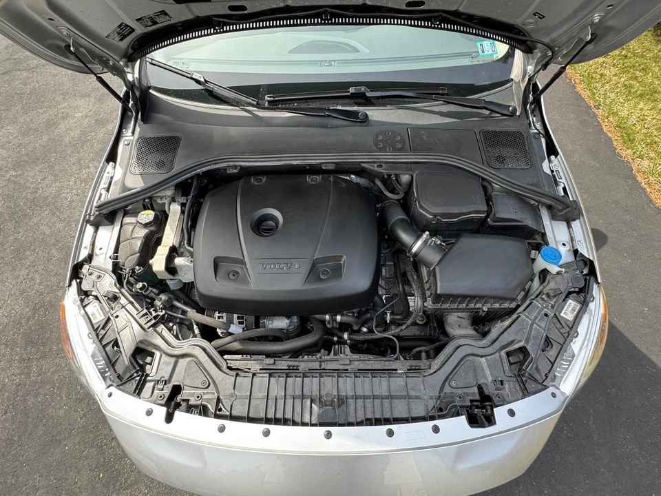 2018 Volvo S60 2nd Gen - Image 14 of 21