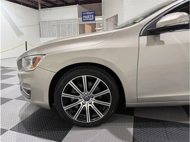 2018 Volvo S60 2nd Gen - Image 11 of 20