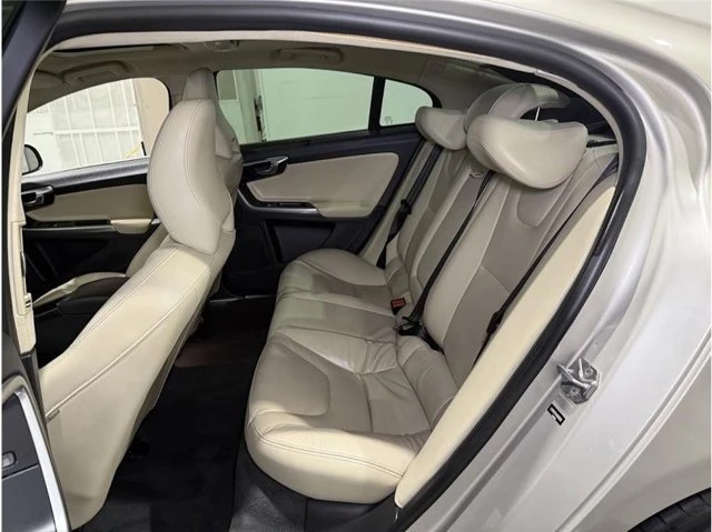 2018 Volvo S60 2nd Gen - Image 14 of 20