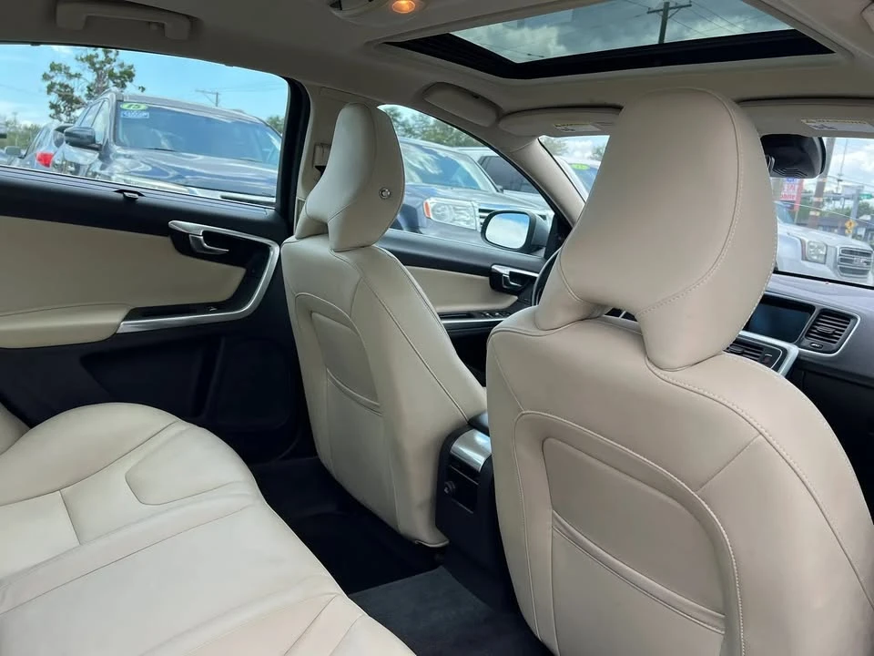 2018 Volvo S60 2nd Gen - Image 15 of 20