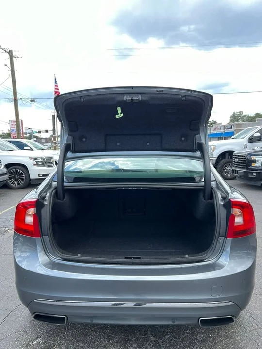 2018 Volvo S60 2nd Gen - Image 19 of 20