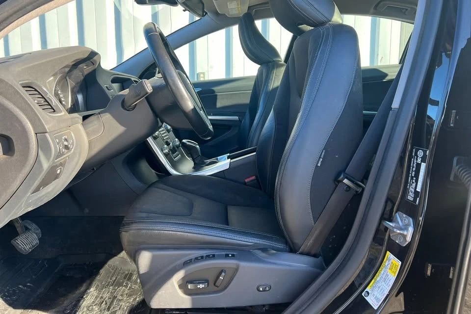 2018 Volvo S60 2nd Gen - Image 13 of 20