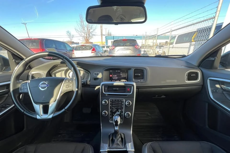 2018 Volvo S60 2nd Gen - Image 11 of 20