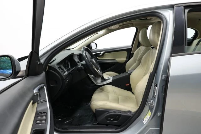 2018 Volvo S60 2nd Gen - Image 11 of 12
