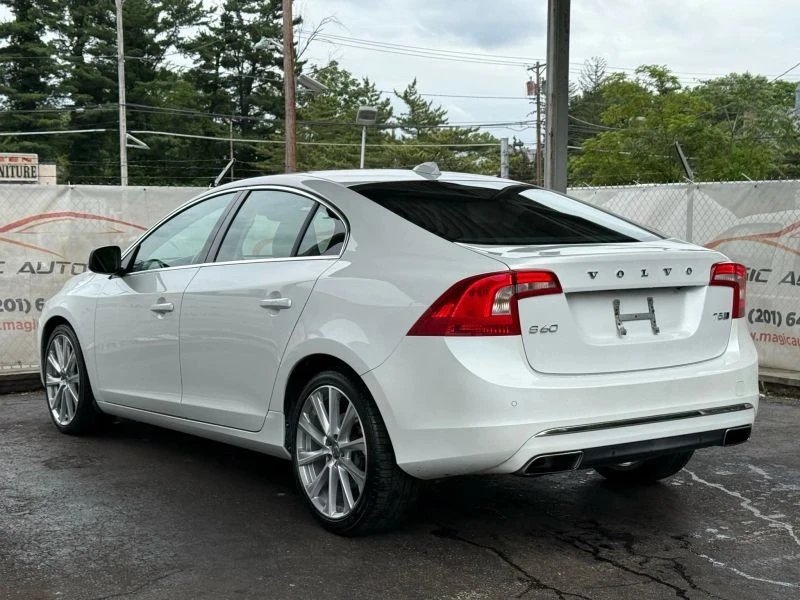 2018 Volvo S60 2nd Gen - Image 9 of 12