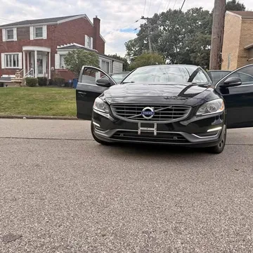 2018 Volvo S60 T5 Inscription Platinum Sedan 4D