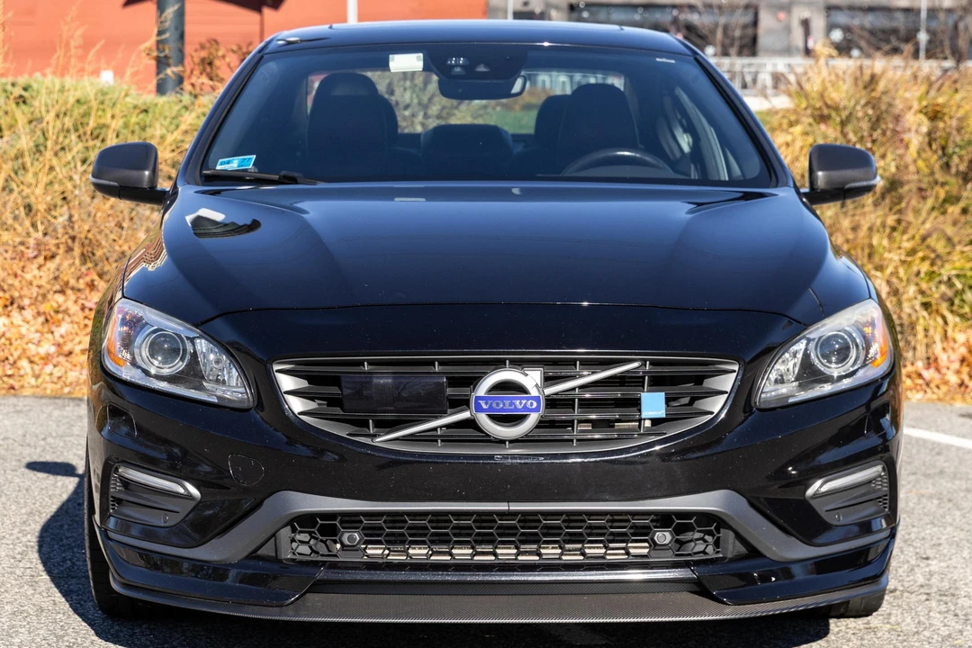 2018 Volvo S60 2nd Gen - Image 2 of 31