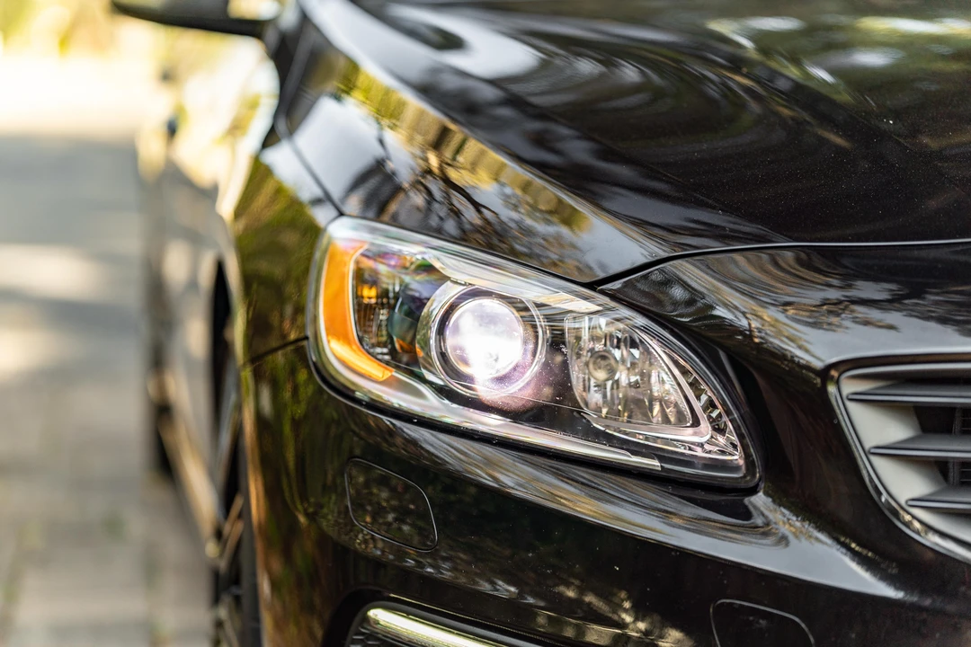2018 Volvo S60 2nd Gen - Image 10 of 31